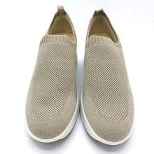 Carica l&#39;immagine nel visualizzatore di Gallery, Enval 1767533 taupe slip on donna in tessuto con soletta estraibile in memory foam
