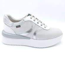 Carica l&#39;immagine nel visualizzatore di Gallery, Callaghan 51201 bianco sneakers donna con lacci
