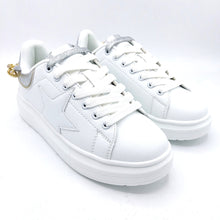 Carica l&#39;immagine nel visualizzatore di Gallery, Shop art sass230200 bianco sneakers donna con accessorio
