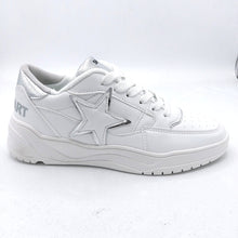 Carica l&#39;immagine nel visualizzatore di Gallery, Shop art 230226 bianco sneakers donna stringata con stella laterale
