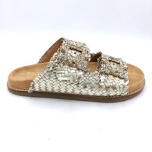 Carica l'immagine nel visualizzatore di Gallery, Studio Mode 271 platino ciabatta bassa gioiello con fibbie in strass e pelle intrecciata

