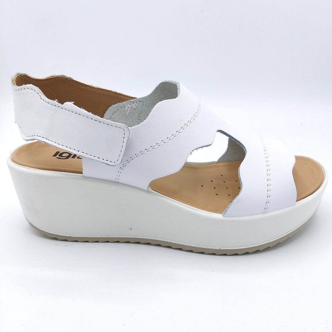 Igi&co 3667344 bianco sandalo donna con zeppa e sottopiede imbottito con tomaia in pelle