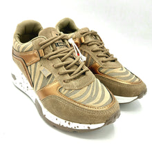 Carica l&#39;immagine nel visualizzatore di Gallery, Xti 44599 bronzo sneakers donna coon lacci scarpe vegane
